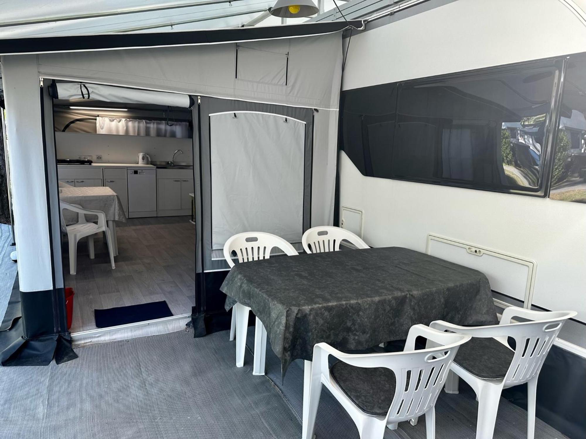 מלון קוואלינו-טראפורטי Ps-Caravaning Auf Union Lido - Wohnwagenvermietung מראה חיצוני תמונה